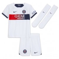 Dětský Fotbalový dres Paris Saint-Germain Manuel Ugarte #4 2023-24 Venkovní Krátký Rukáv (+ trenýrky)